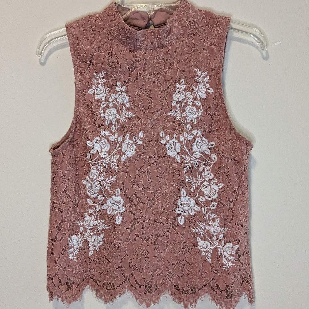 Chance or Fate Pink White Crochet Lace Sleeveless Blouse Sz M Mock-neck Boho